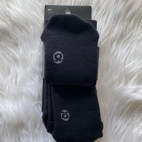 🍋Lululemon Sock 2 Pack🍋 - Picture 2 of 3